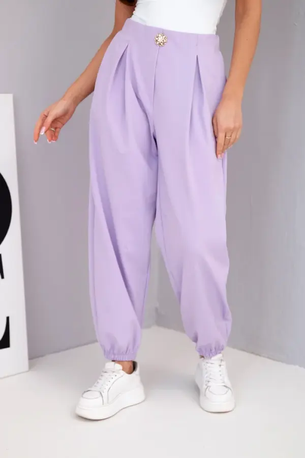 Kesi Włoski Ženske hlače z visokim pasom in okrasnim gumbom