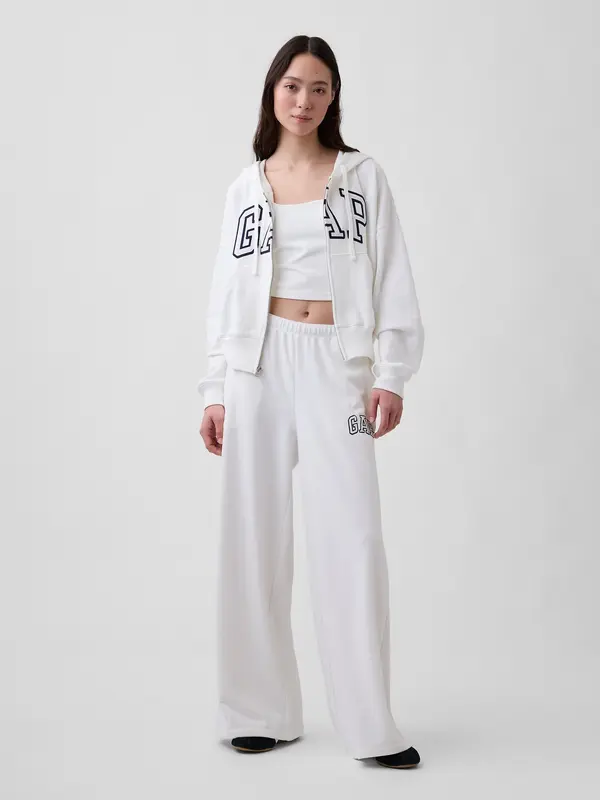GAP Ženske široke trenirke GAP z logotipom