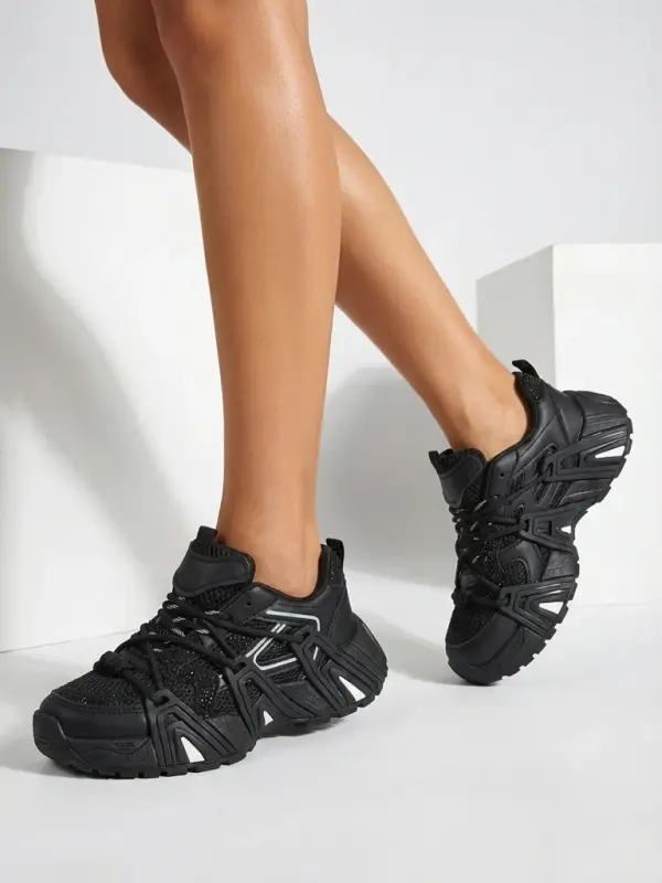 Resti Ženske športne superge Resti z debelejšim podplatom