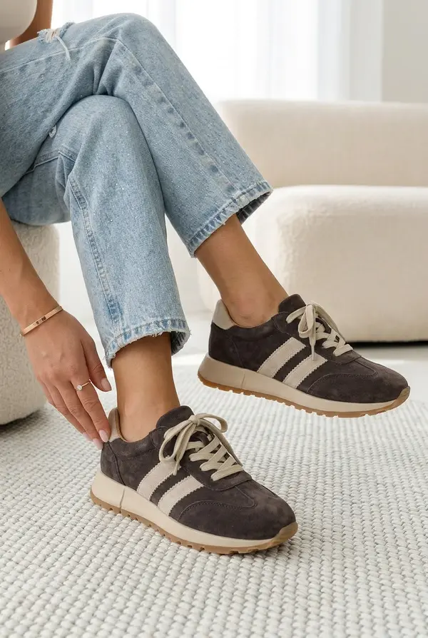 EVENTO Ženske superge EVENTO iz naravnega semiš usnja