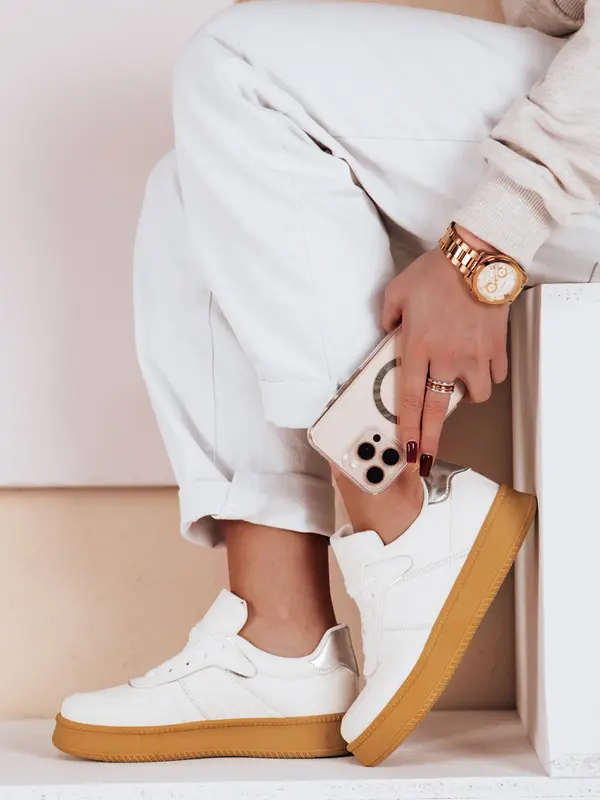 DStreet Ženske superge na platformi NOXSTEP, bele