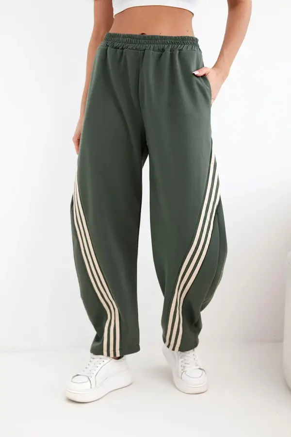 Kesi Włoski Ženske viskozne hlače Kesi Włoski s črtami