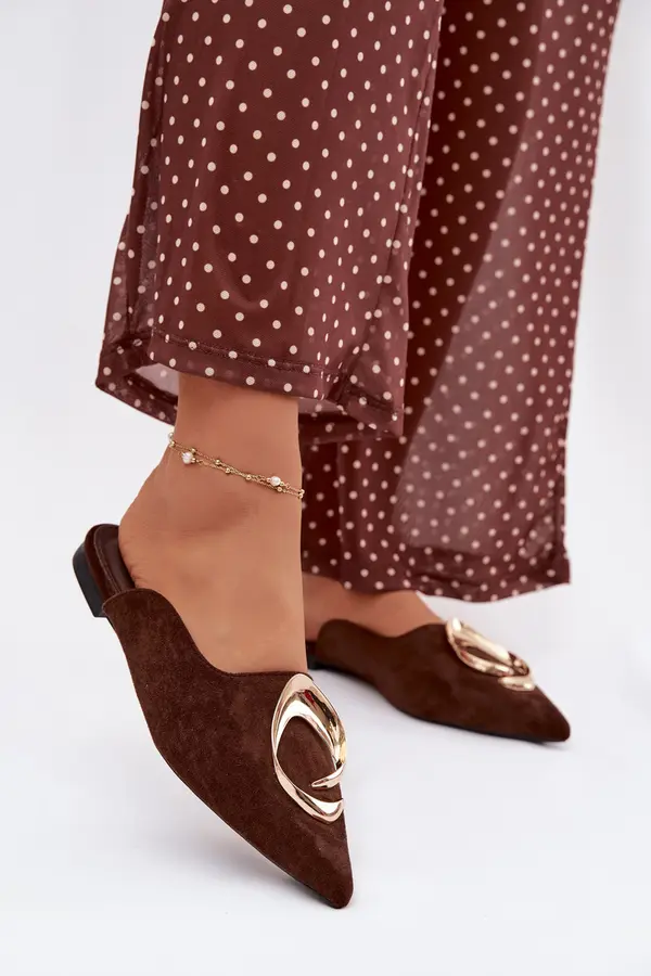 Boto Ženski copati z okrasnimi zlatimi detajli