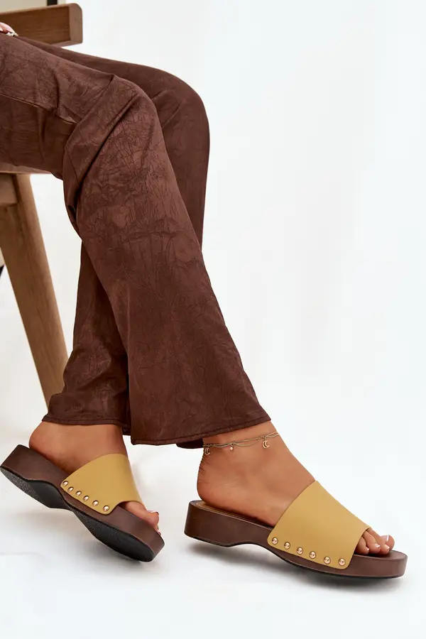 Boto Ženski copati z zakovicami Terissa