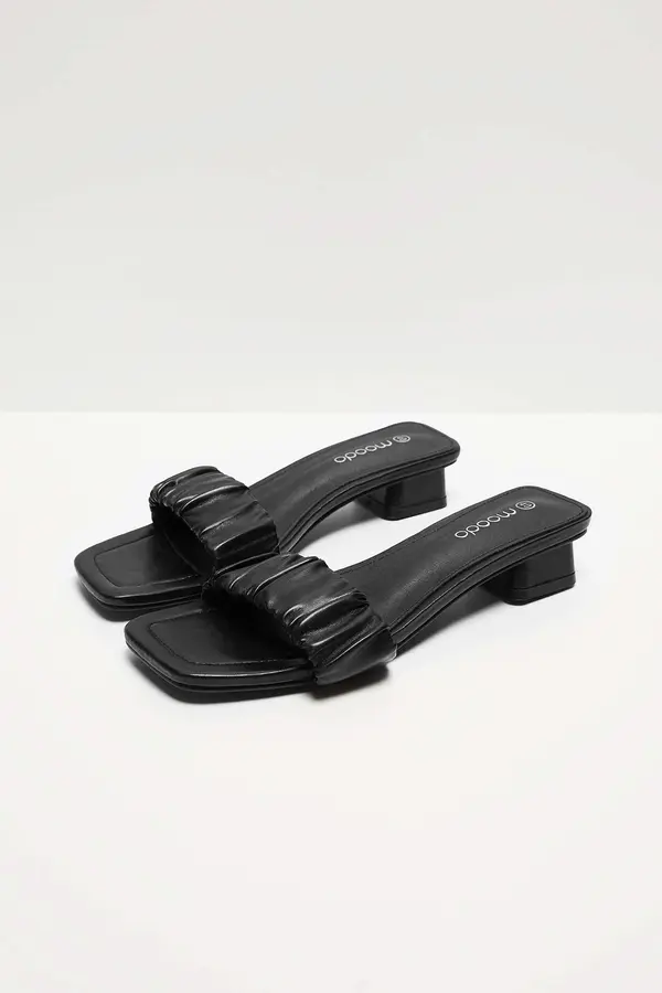 Marisse Ženski črni japonki z majhno peto