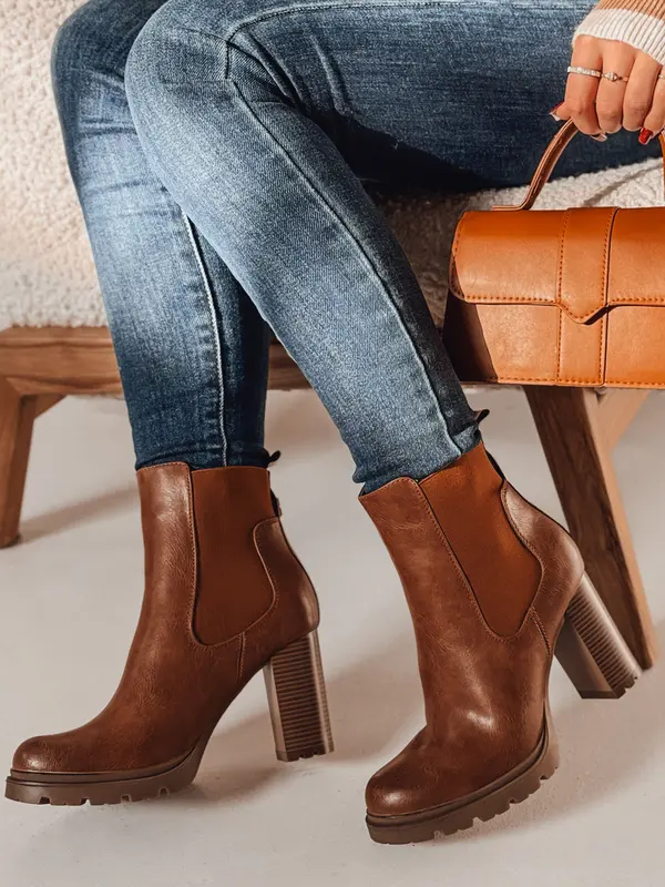 DStreet Ženski gležnjarji s peto CHICMOVE