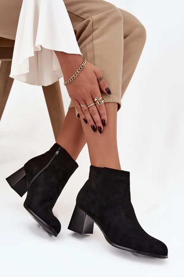 Boto Ženski gležnjarji z blok peto