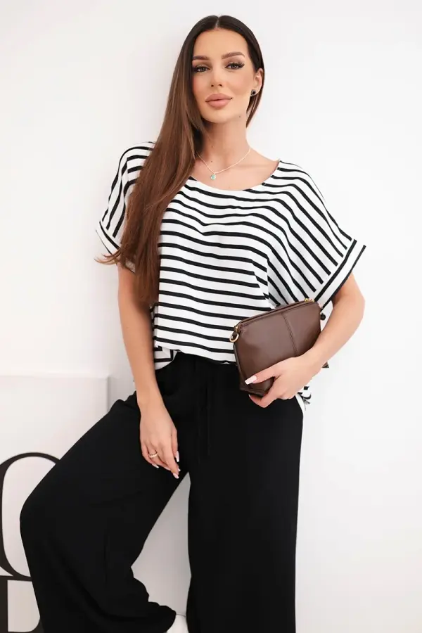 Kesi Włoski Ženski komplet iz viskoze s črtasto bluzo in širokimi hlačami