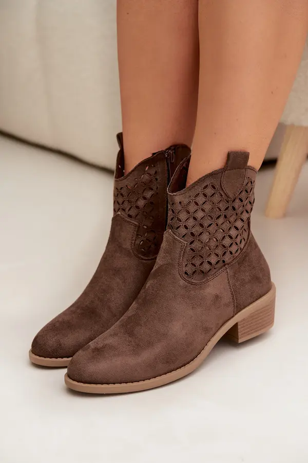 Boto Ženski perforirani gležnjarji s peto Briavine