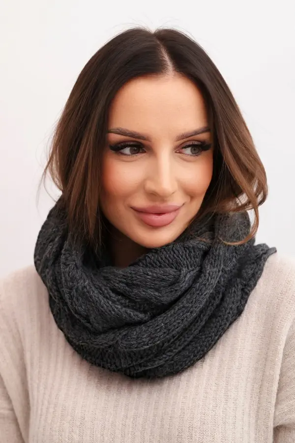 Kesi Ženski pleteni šal z motivom dimnika KN23 grafitne barve
