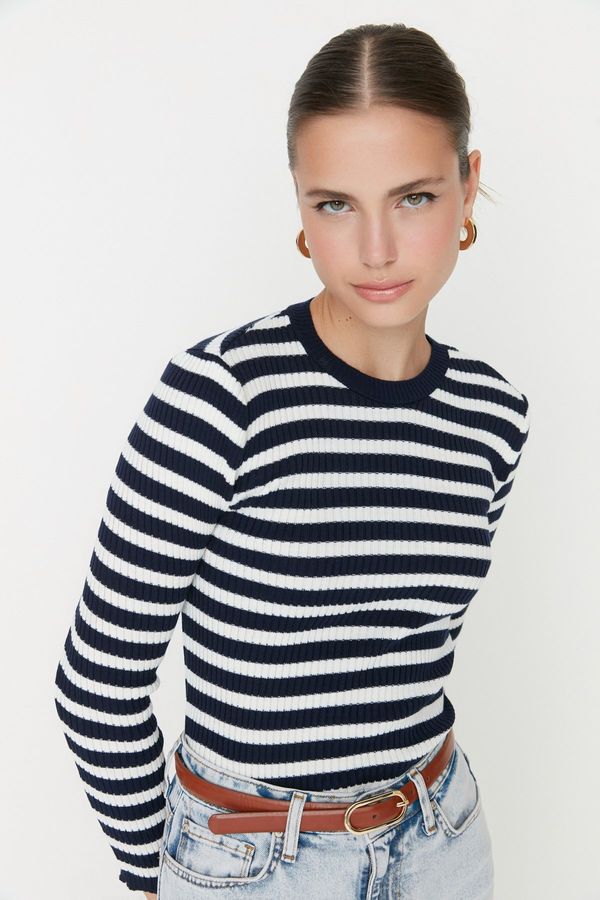 Trendyol Ženski pulover Trendyol Striped