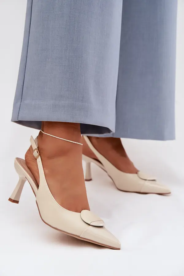 Boto Ženski sandali s peto Boto z okrasnimi detajli