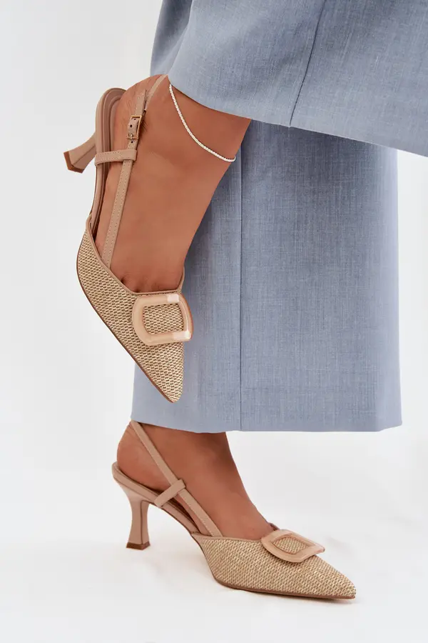 Boto Ženski sandali s peto in okrasnim elementom