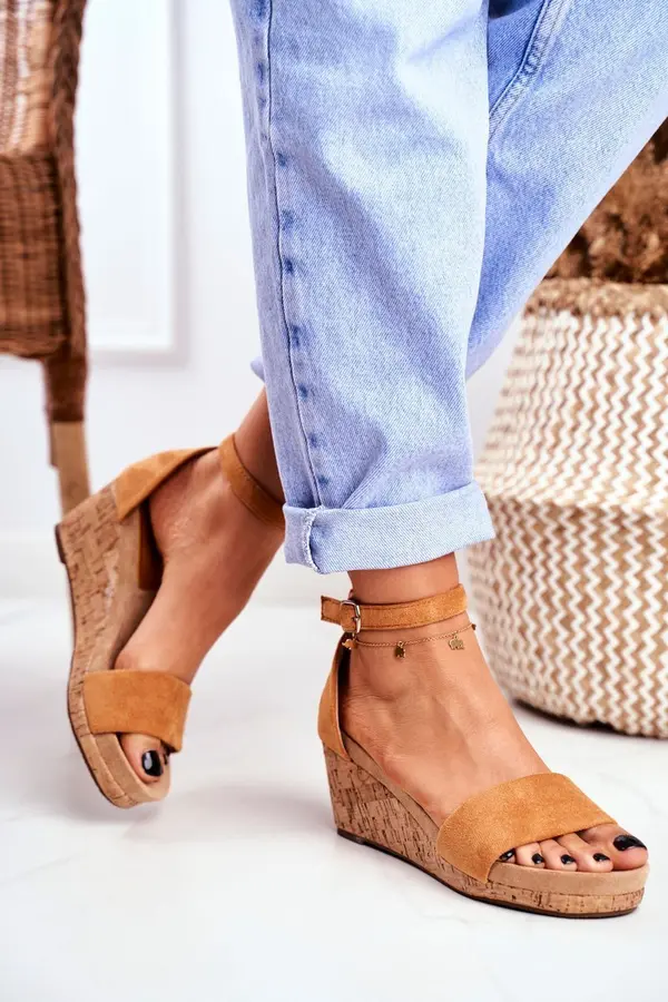 Boto Ženski sandali s platformo Camel MarryMe