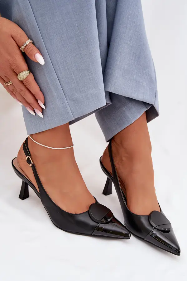 Boto Ženski sandali z visoko peto in okrasjem, črni