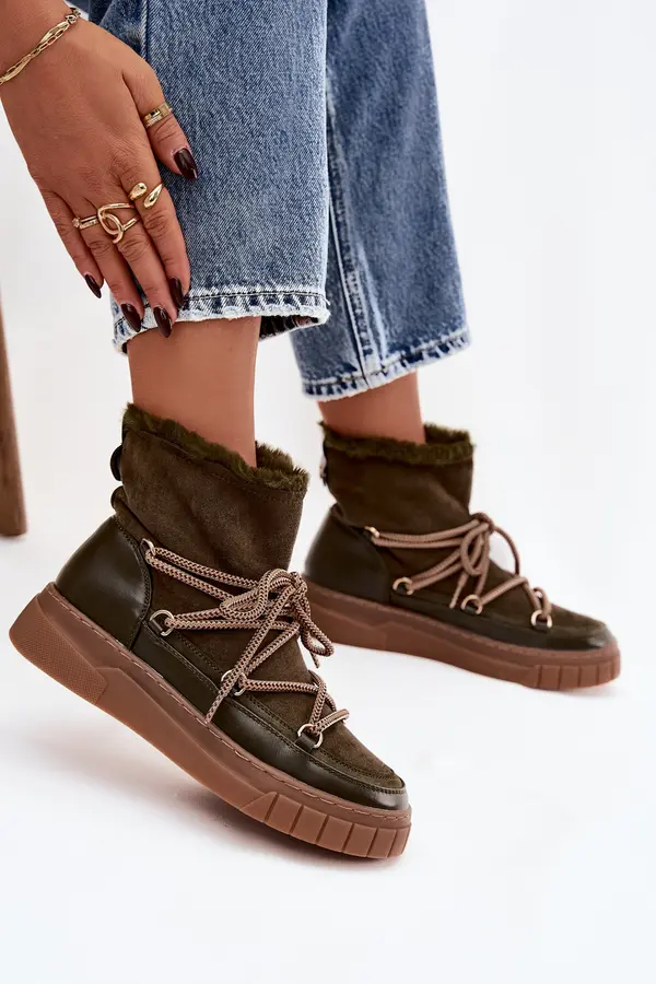 Boto Ženski snežni škornji s krznom in vezalkami