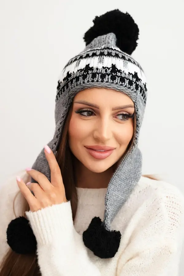 Kesi Zimska volnena kapa z ušesi in cofki
