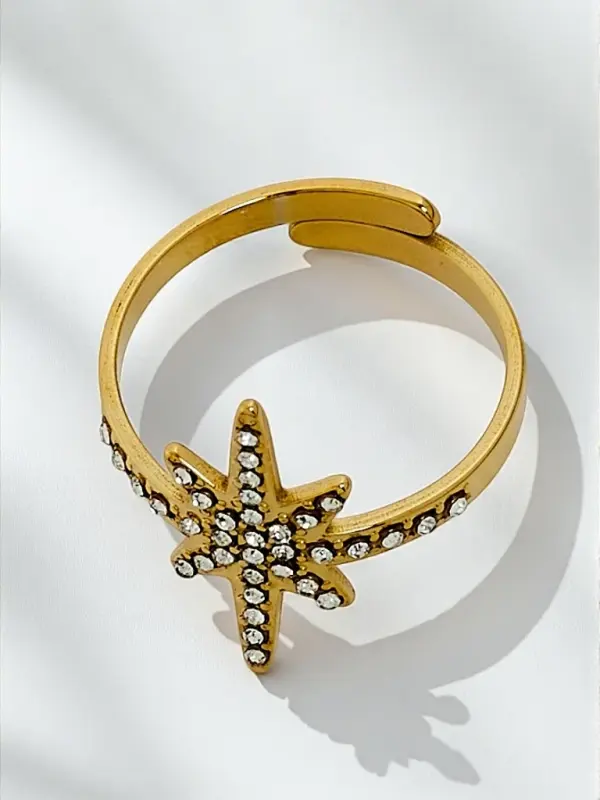 Resti Zlata zapestnica z okrasnimi obeski