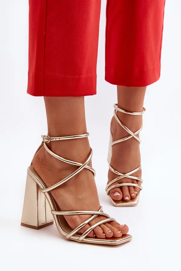 Boto Zlati sandali s peto Josette