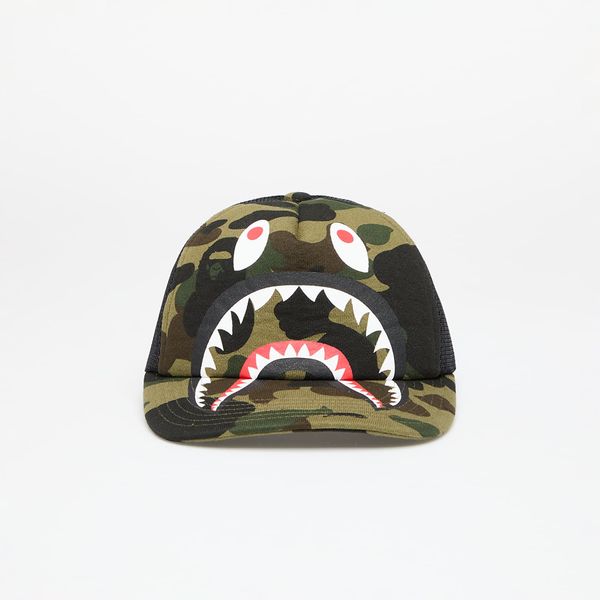 A BATHING APE A BATHING APE 1st Camo Shark Mesh Cap Green Universal