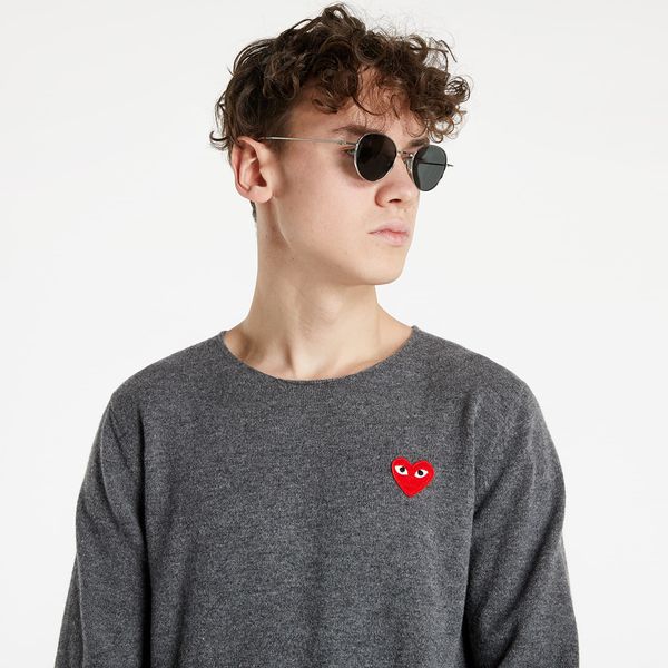 Comme des Garçons PLAY Comme des Garçons PLAY Red Heart Crewneck Jumper Mid Grey