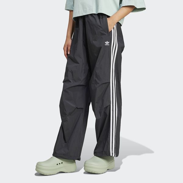 adidas Originals Hlače adidas 3 Stripes Parachute Pants Black XS