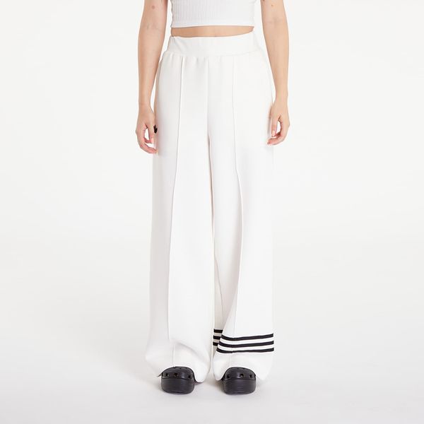 adidas Originals Hlače adidas Adicolor Neuclassics Trackpant Cloud White XS