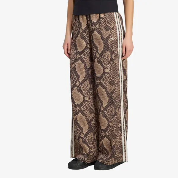 adidas Originals Hlače adidas Satin Snake Print Wide Leg Track JOGgers Linen/ Magic Beige XS