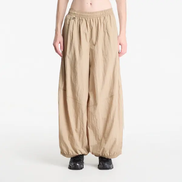 Nike Hlače Nike Sportswear Women's Oversized High-Waisted Balloon Track Pants Parachute Beige/ Sail/ Parachute Beige XS