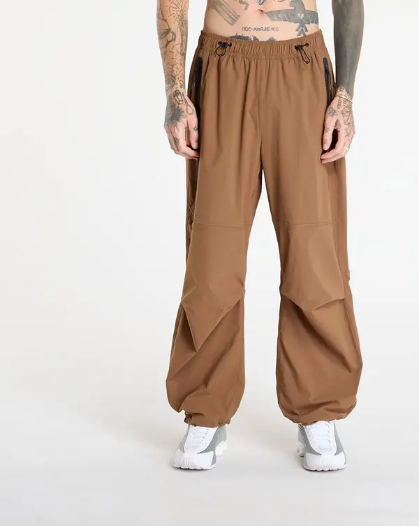 Nike Hlače Nike Tech Men's Woven Oversized Pants Mosswood Brown/ Mosswood Brown/ Black L