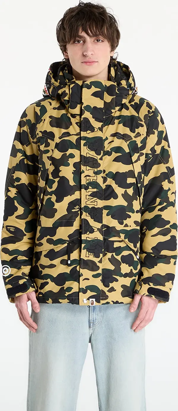 A BATHING APE Jakna A BATHING APE 1St Camo Shark Snowboard Jacket M Yellow XL
