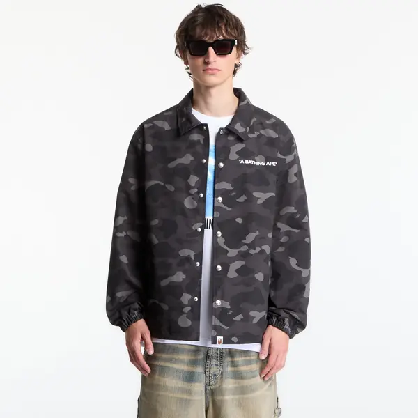 A BATHING APE Jakna A BATHING APE Color Camo Coach Jacket UNISEX Black S