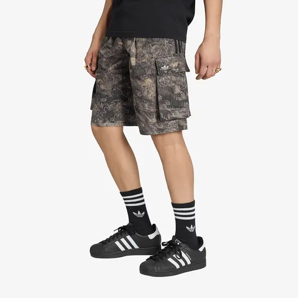 adidas Originals Kratke hlače adidas Adilenium Season 5 Aop Cargo Shorts Chalk Pearl/ Wonder Taupe 31