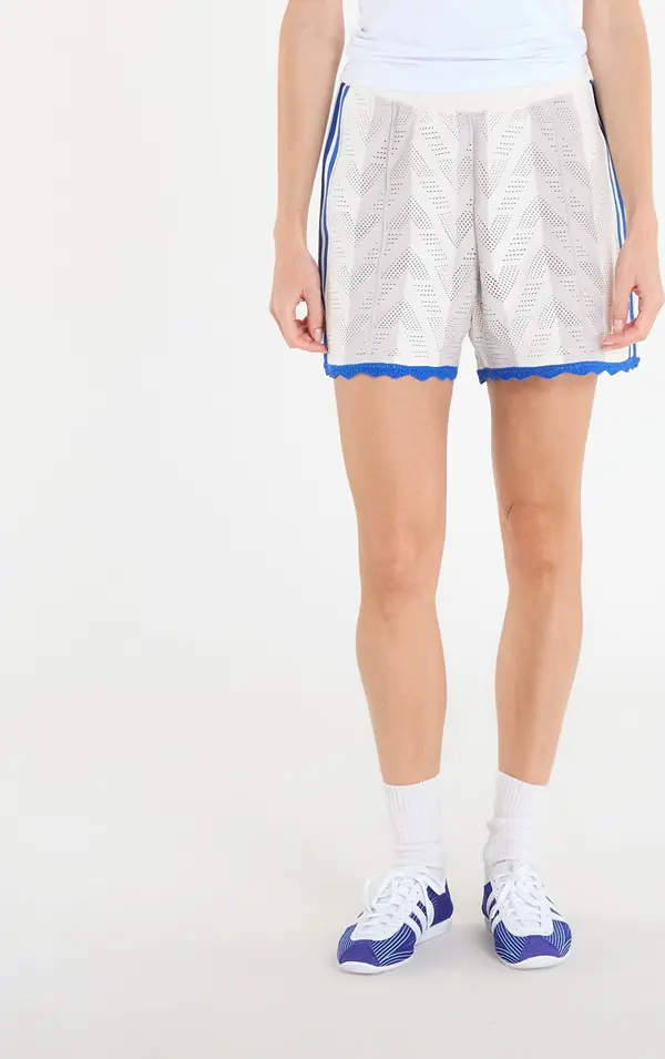 adidas Originals Kratke hlače adidas Firebird Loose Shorts Off White/ Chalk Pearl XS