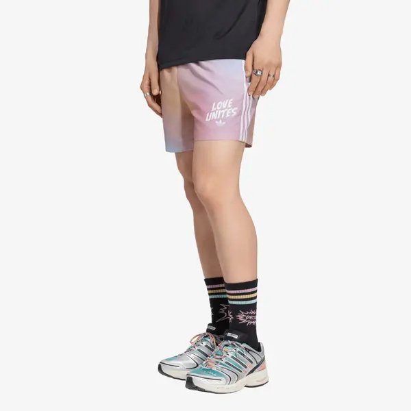 adidas Originals Kratke hlače adidas Pride AOP Shorts (Water Proof) Rainbow XL