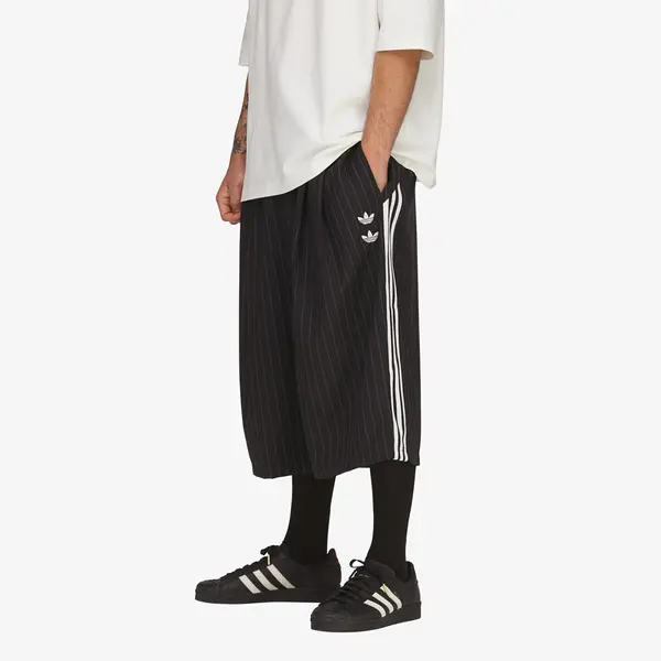 adidas Originals Kratke hlače adidas x Willy Chavarria Pinstripe Long Short Black/ White XL