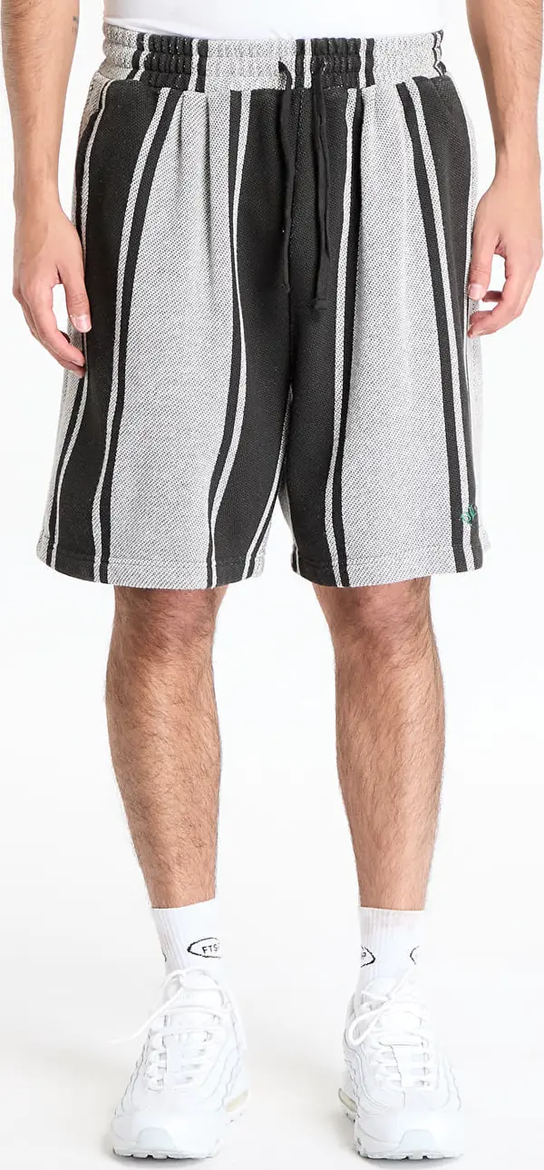 PLEASURES Kratke hlače PLEASURES Rug Wide Shorts Black XL