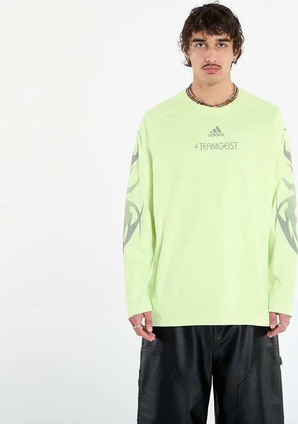 adidas Originals Majice adidas Adilenium Season 4 Teamgeist Graphic Long Sleeve T-Shirt Almost Lime S