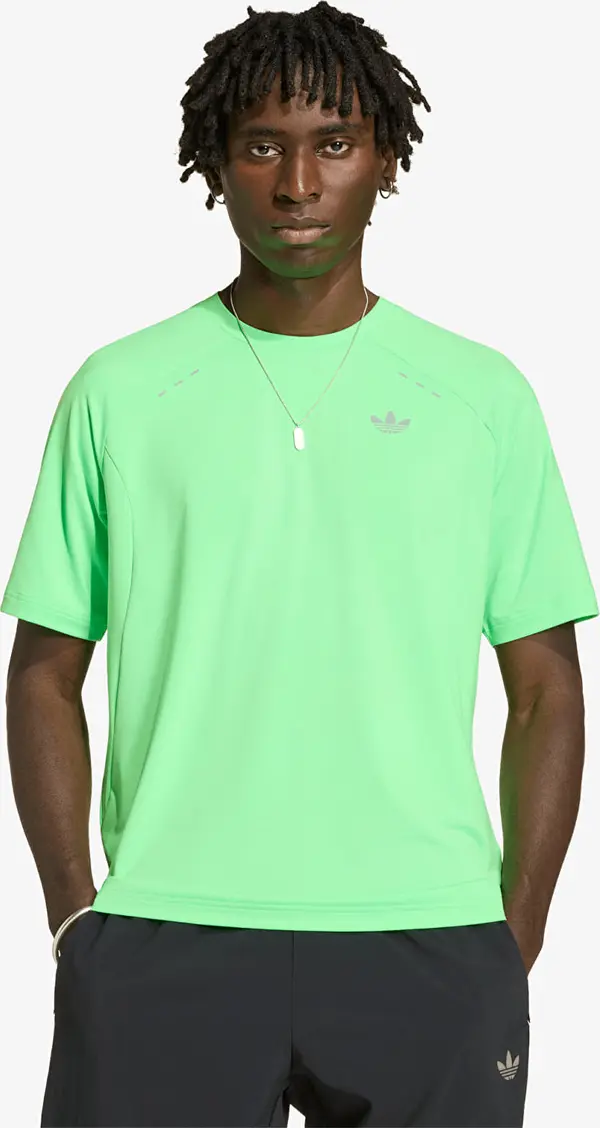 adidas Originals Majice adidas Tech Trefoil Essentials Polyester T-Shirt Screaming Green S