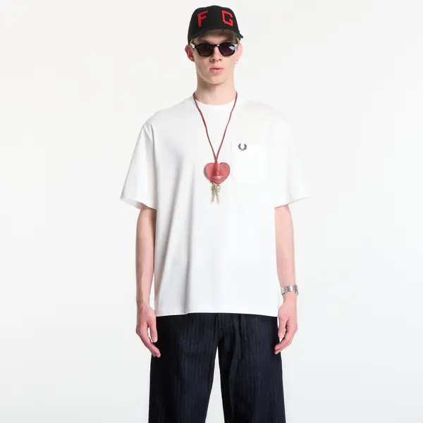 FRED PERRY Majice Fred Perry Pocket Detail T-Shirt White M