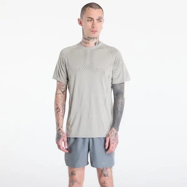 Nike Majice Nike Stride Plus Men's Dri-FIT ADV Short-Sleeve Running Top Spruce Fog/ Light Army/ Reflective Silv L