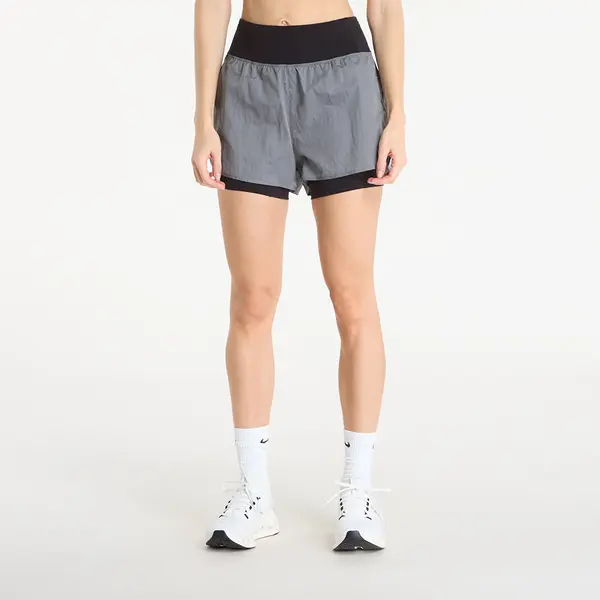 On Majice On Performance Volt Shorts Glacier M