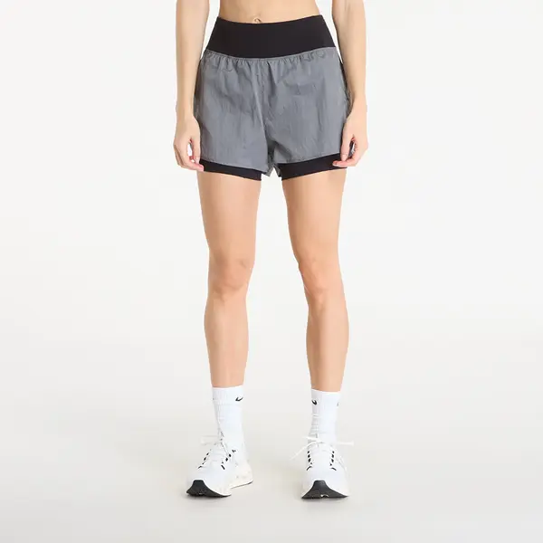 On Majice On Performance Volt Shorts Glacier XS