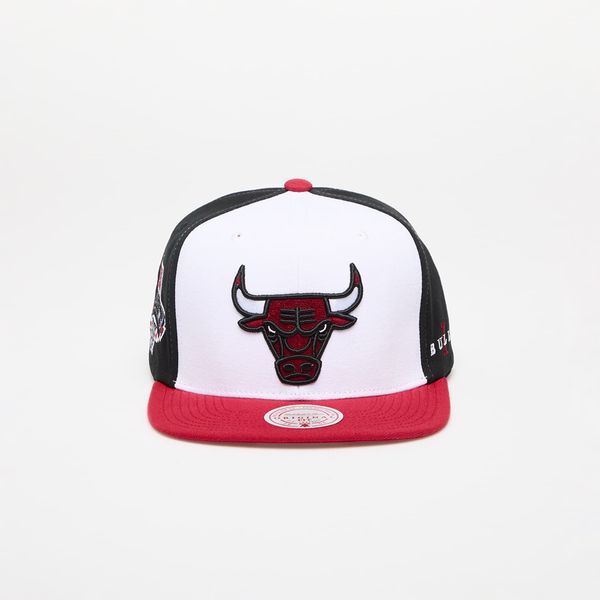 Mitchell & Ness Mitchell & Ness NBA Core I Snapback Chicago Bulls White/ Red OS