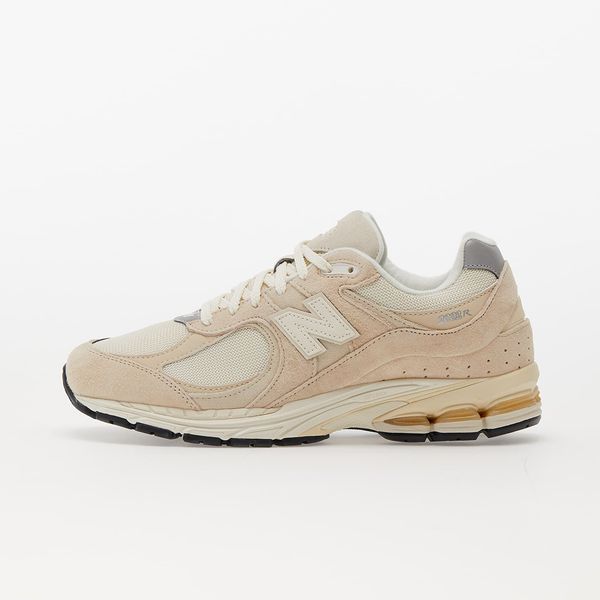 New Balance New Balance 2002R Beige