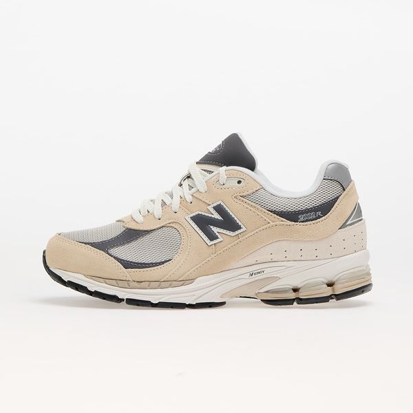 New Balance New Balance 2002R Stone/ Magnet/ Linen