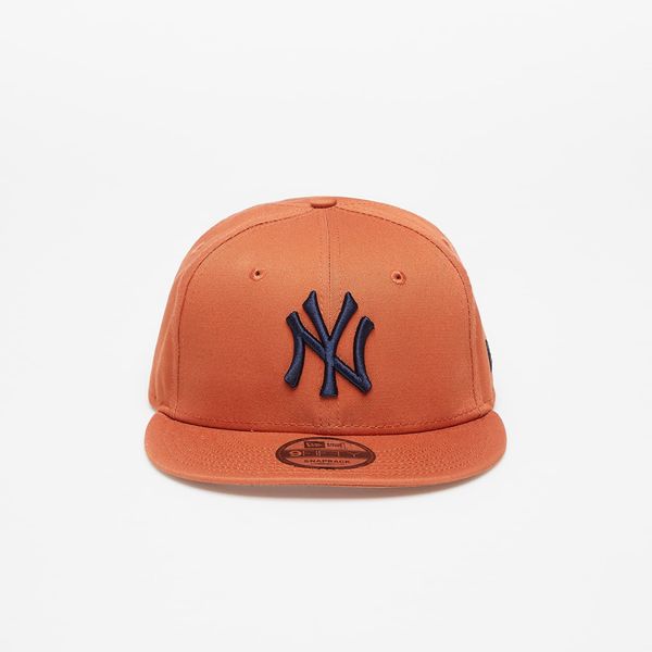 New Era New Era 950 Mlb League Essential 9Fifty New York Yankees Medium Brown