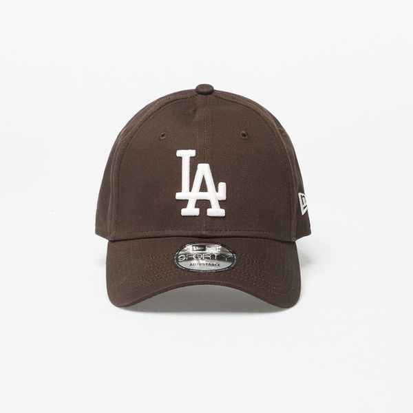 New Era New Era Los Angeles Dodgers League Essential 9FORTY Adjustable Cap Brown Suede/ Off White