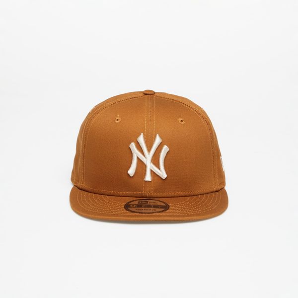 New Era New Era New York Yankees League Essential 9Fifty Snapback Cap Brown