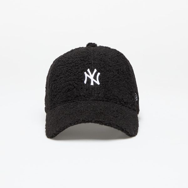 New Era New Era New York Yankees MLB Womens Borg 9FORTY Adjustable Cap Black/ White Universal